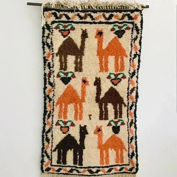 Rare Vintage Wool Wall Hanging Tapestry Lamas Animal Print - Picture 2 of 7